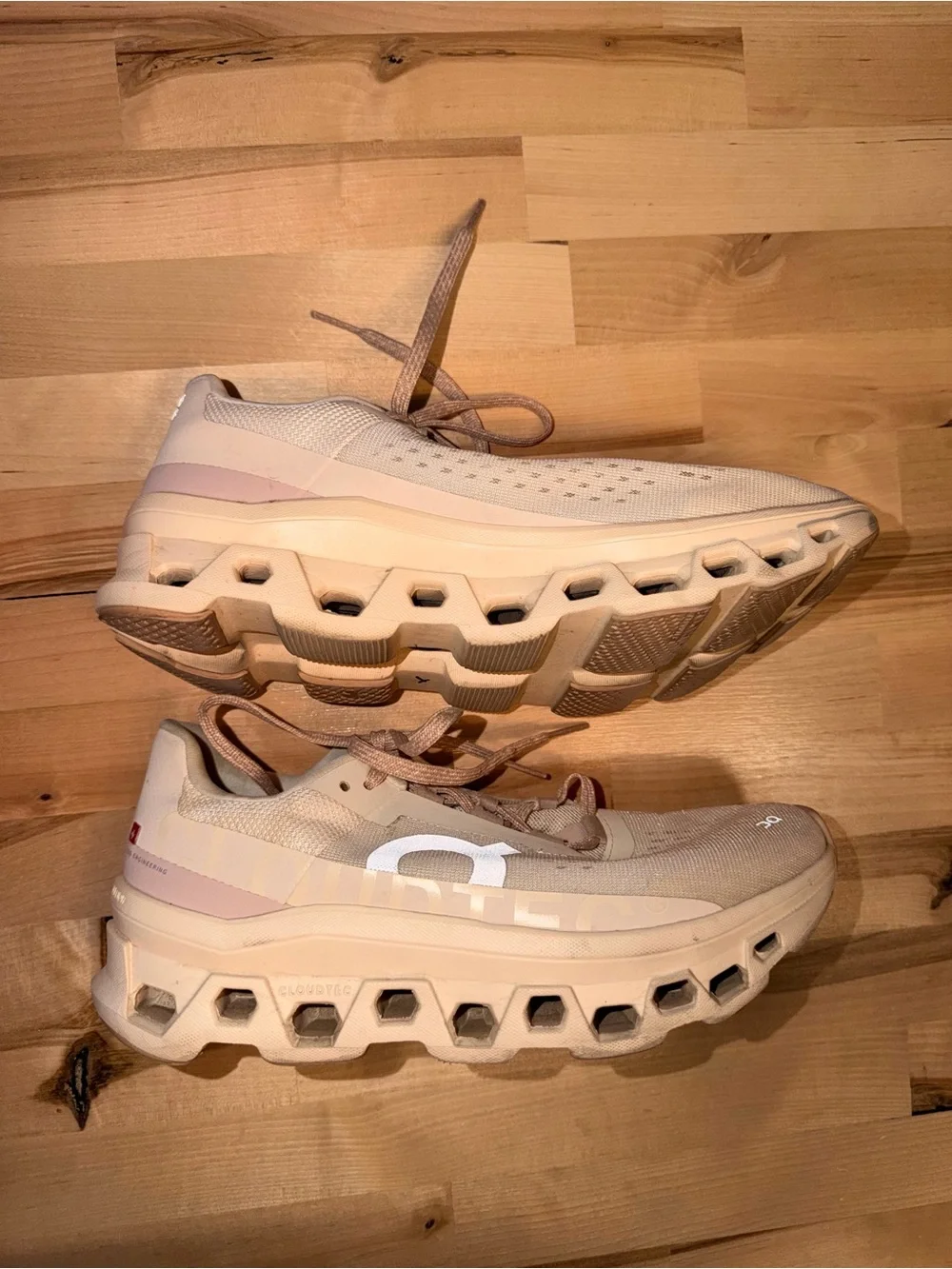 On Running Women's Cloudmonsters Shoes - Picture 4 of 7